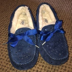 Ugg slippers size 7